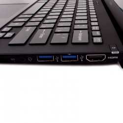 Sony VAIO SV-P 1322R4R /BI